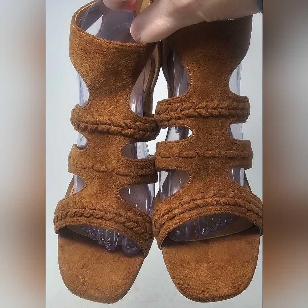 Comfort View WMNS Darlene Brown Faux Suede Chunky Heel Braided Zip Sandal SZ 9WW - Picture 2 of 14